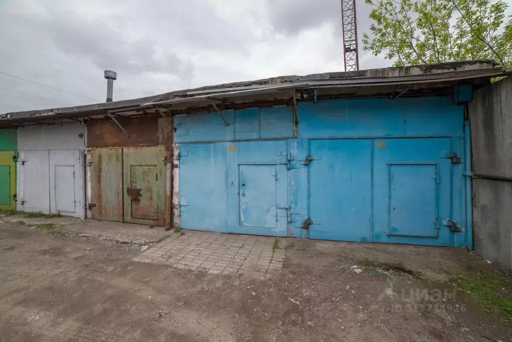 Гараж в Свердловская область, Екатеринбург ул. Минометчиков, 11Г (40 ... - Фото 1
