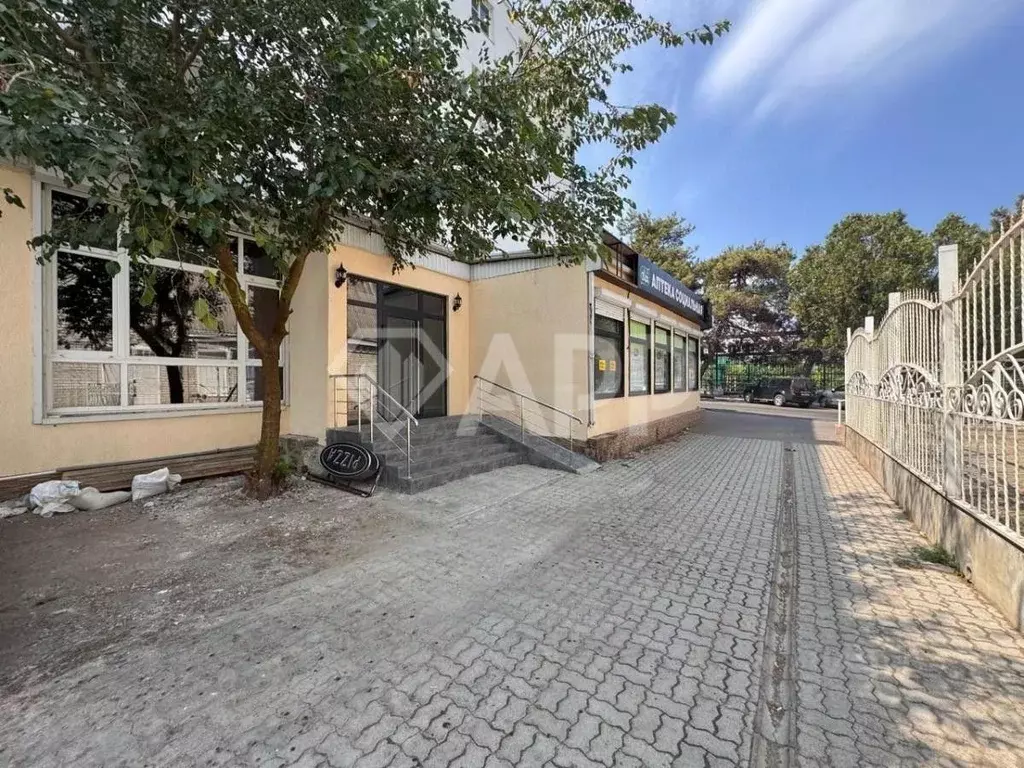 Помещение свободного назначения в Краснодарский край, Геленджик ул. ... - Фото 1