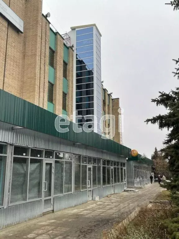 Помещение свободного назначения в Саратовская область, Балашов ул. ... - Фото 1