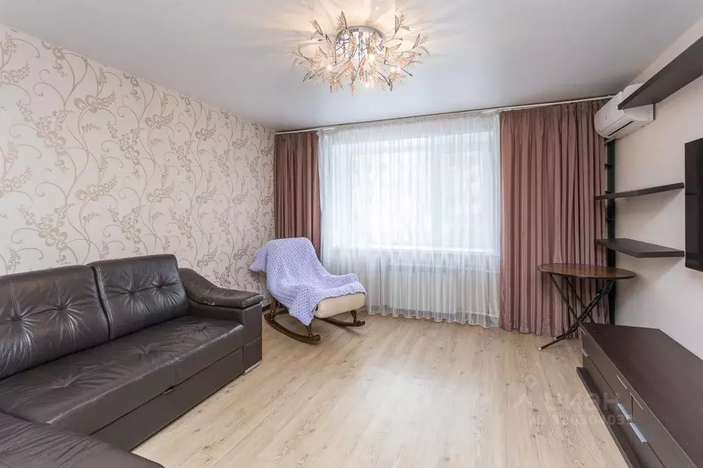 3-к кв. Хабаровский край, Хабаровск ул. Гайдара, 12 (62.6 м) - Фото 1