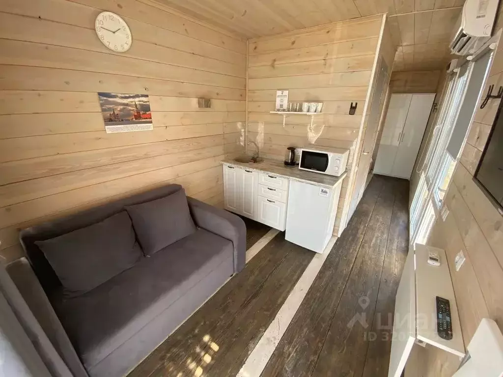 Дом в Крым, Черноморский район, Окуневское с/пос, с. Знаменское ул. ... - Фото 1