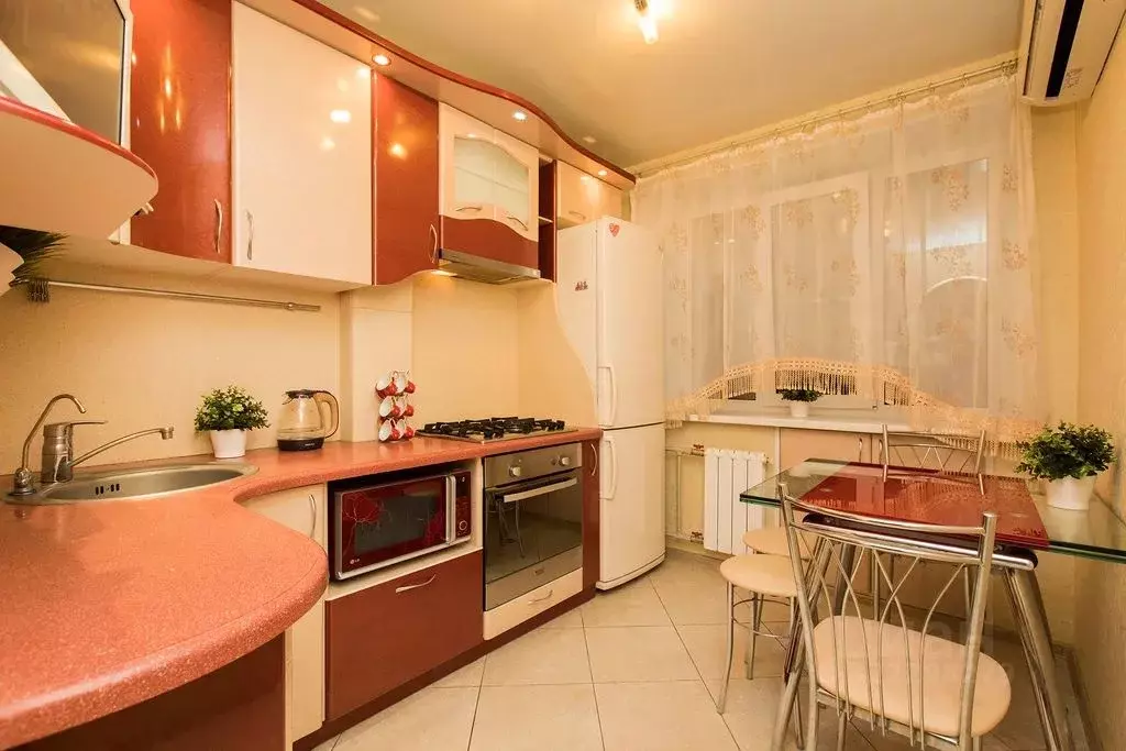 2-к кв. Нижегородская область, Нижний Новгород бул. Мира, 10 (60.0 м) - Фото 1