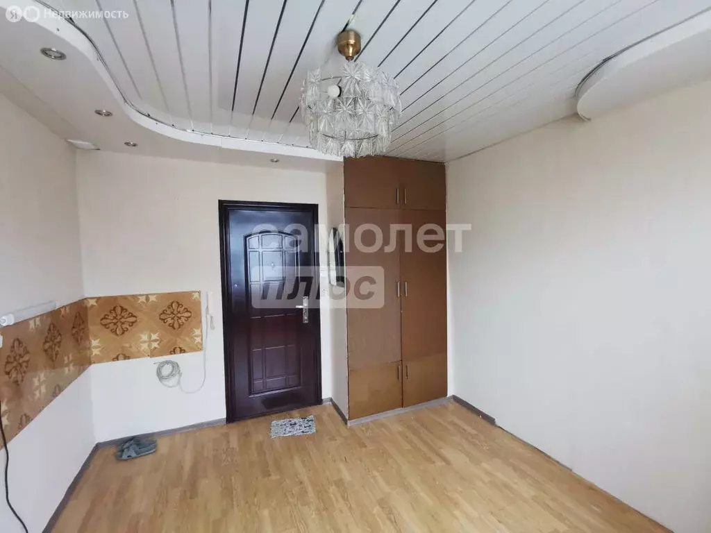 1к в 4-комнатной квартире (13.6 м) - Фото 1