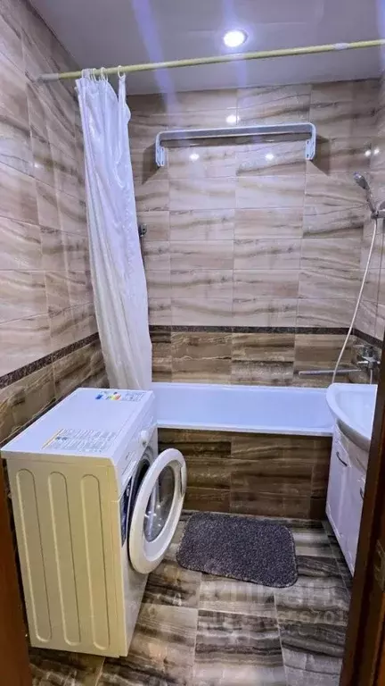 3-к кв. Курская область, Курск просп. Вячеслава Клыкова, 66 (77.0 м) - Фото 1
