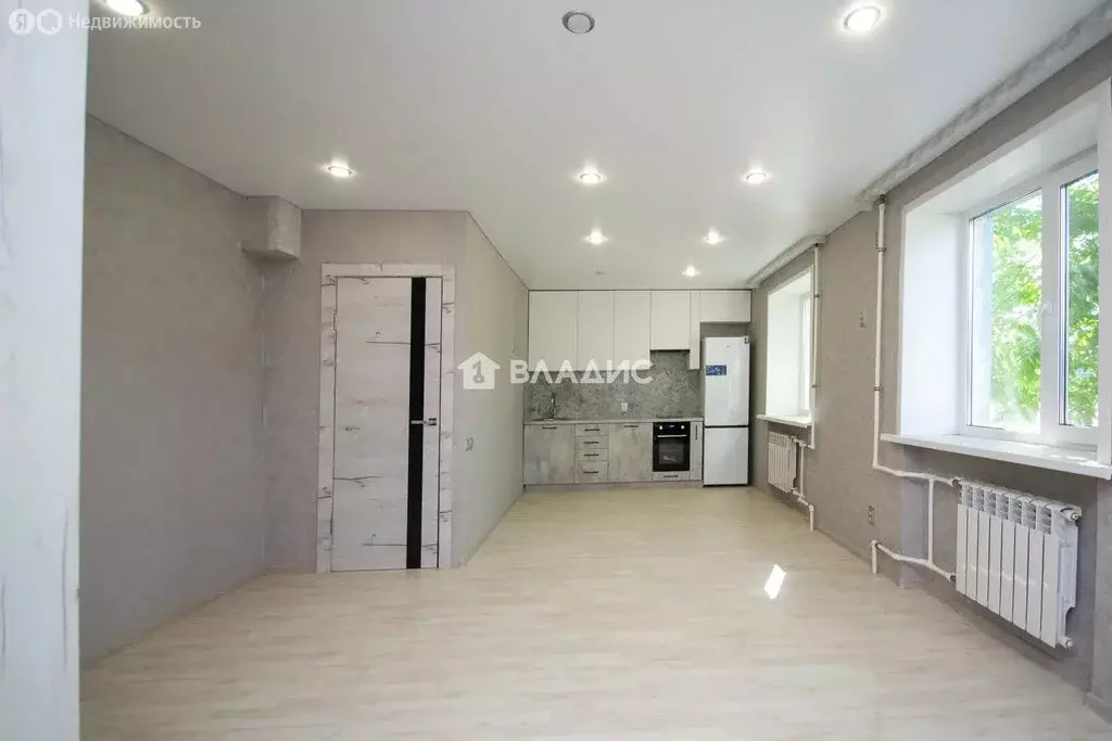 Квартира-студия: Балаково, улица Комарова, 124 (30 м) - Фото 2