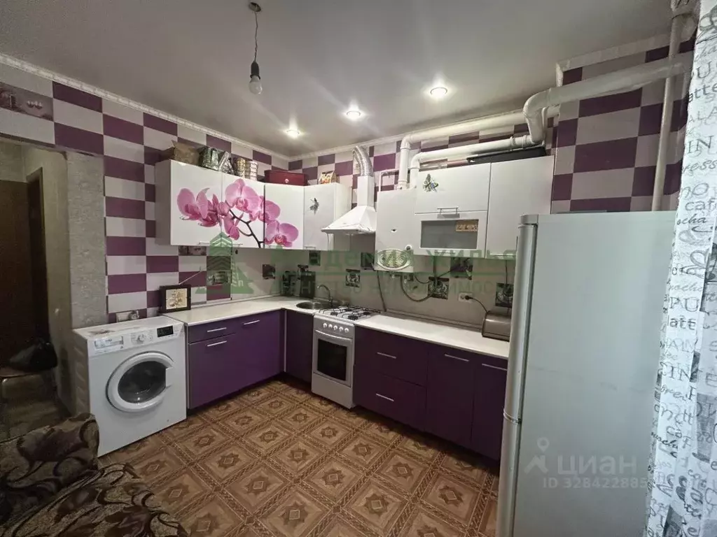 1-к кв. Саратовская область, Саратов проезд 5-й Нагорный, 28к3 (36.7 ... - Фото 1