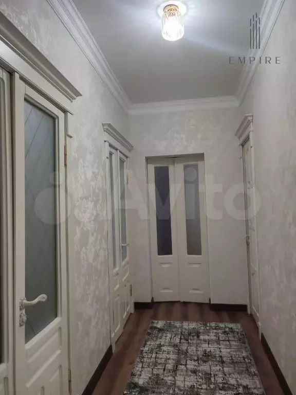 10 и более-к. квартира, 55 м, 2/3 эт. - Фото 1