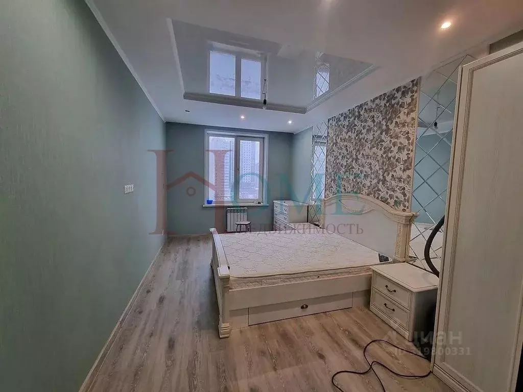 3-к кв. Новосибирская область, Новосибирск ул. Галущака, 15 (86.0 м) - Фото 0