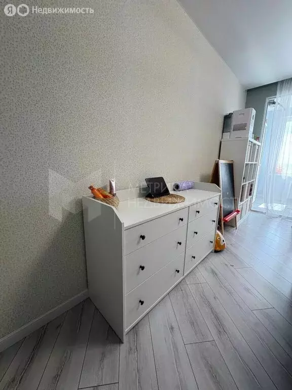 1-комнатная квартира: Тюмень, Заполярная улица, 13 (57 м) - Фото 1