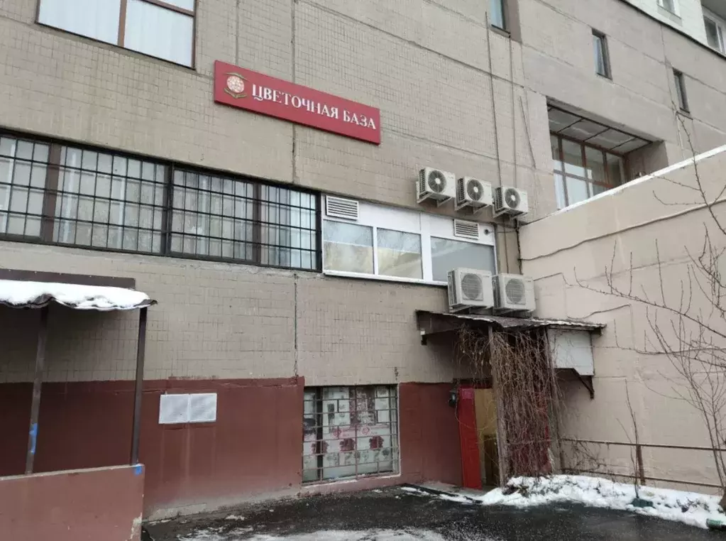 Помещение свободного назначения в Москва бул. Адмирала Ушакова, 5 (89 ... - Фото 2