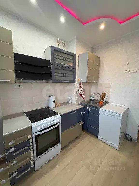 2-к кв. Ямало-Ненецкий АО, Муравленко ул. 70 лет Октября, 16 (50.8 м) - Фото 2