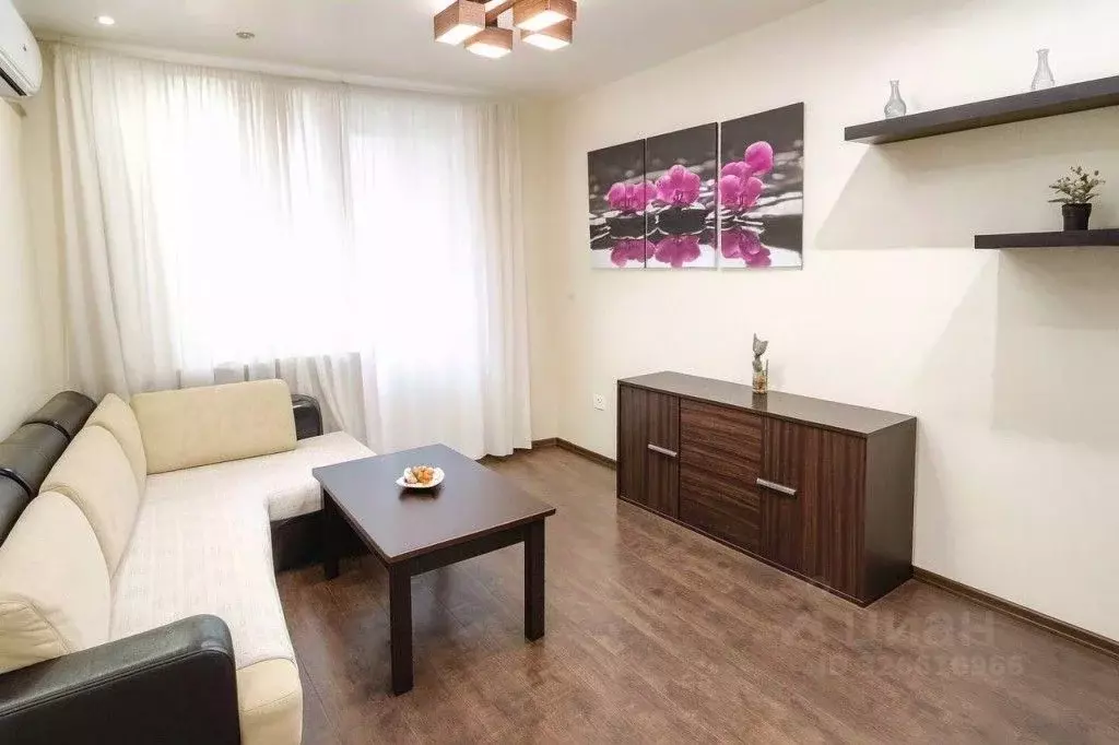 2-к кв. Самарская область, Самара Уссурийская ул., 2 (56.0 м) - Фото 1