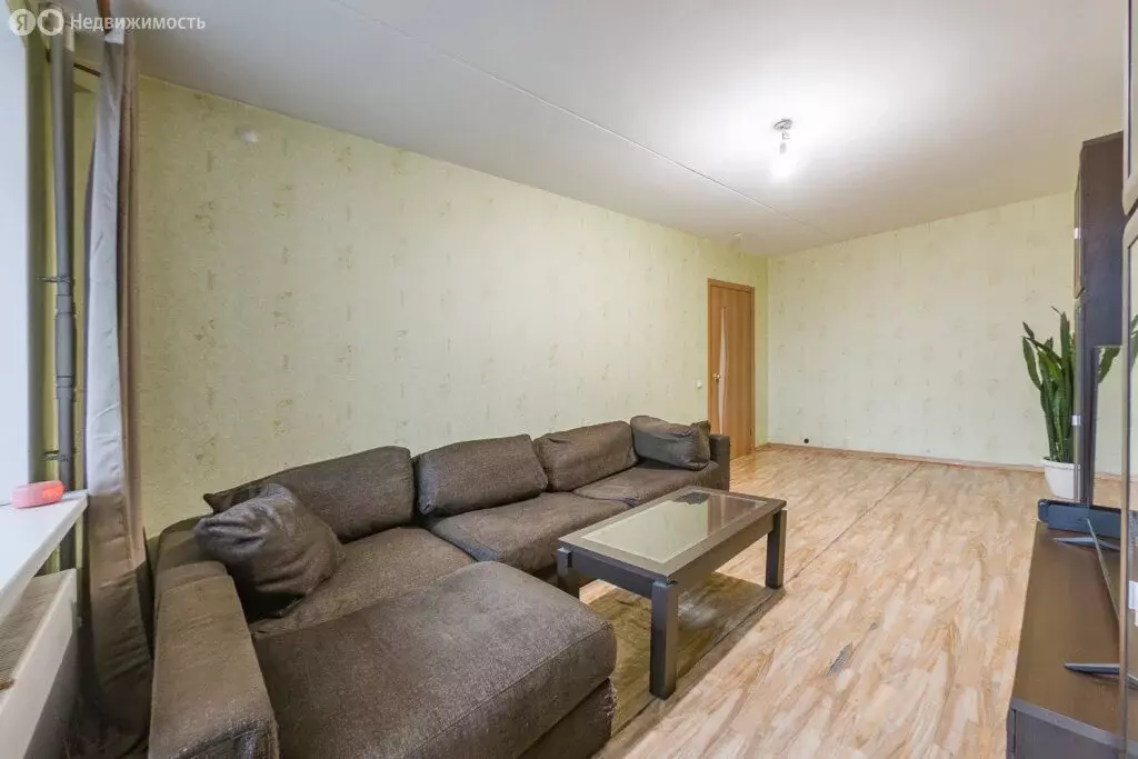 3-комнатная квартира: Екатеринбург, Таватуйская улица, 8 (78.4 м) - Фото 2