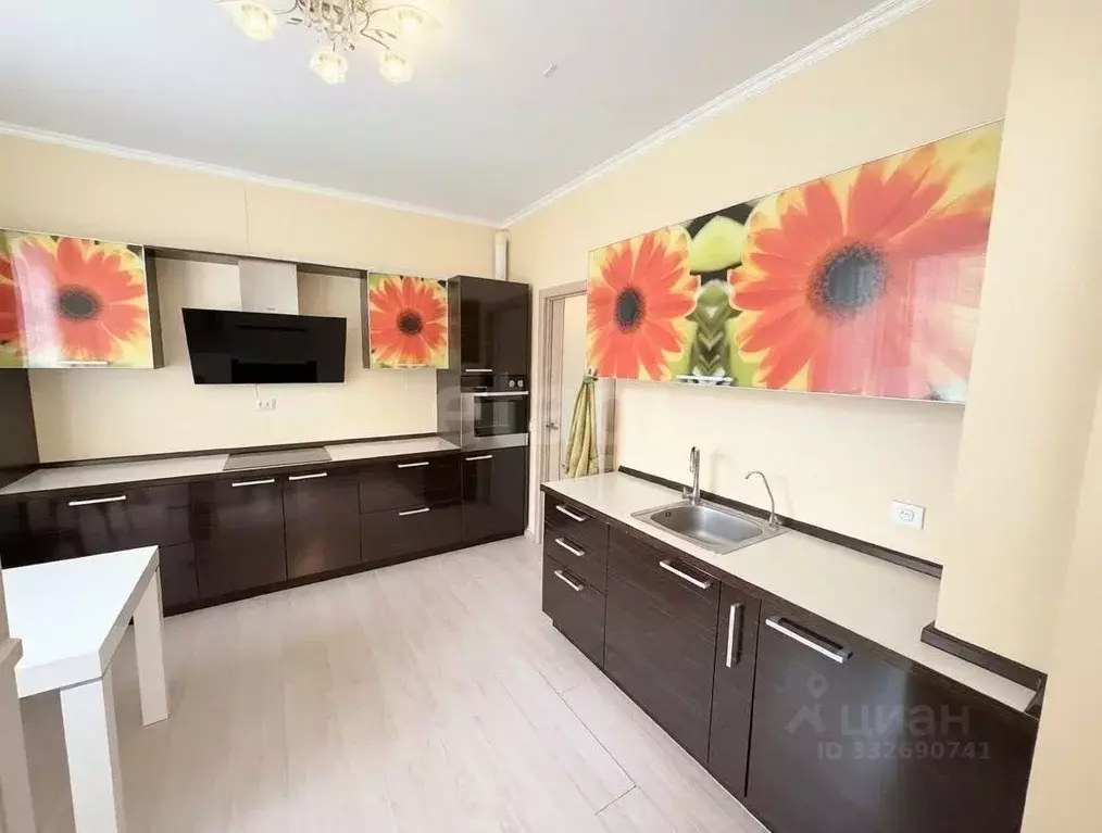 4-к кв. Татарстан, Казань ул. Сибгата Хакима, 60 (113.8 м) - Фото 1