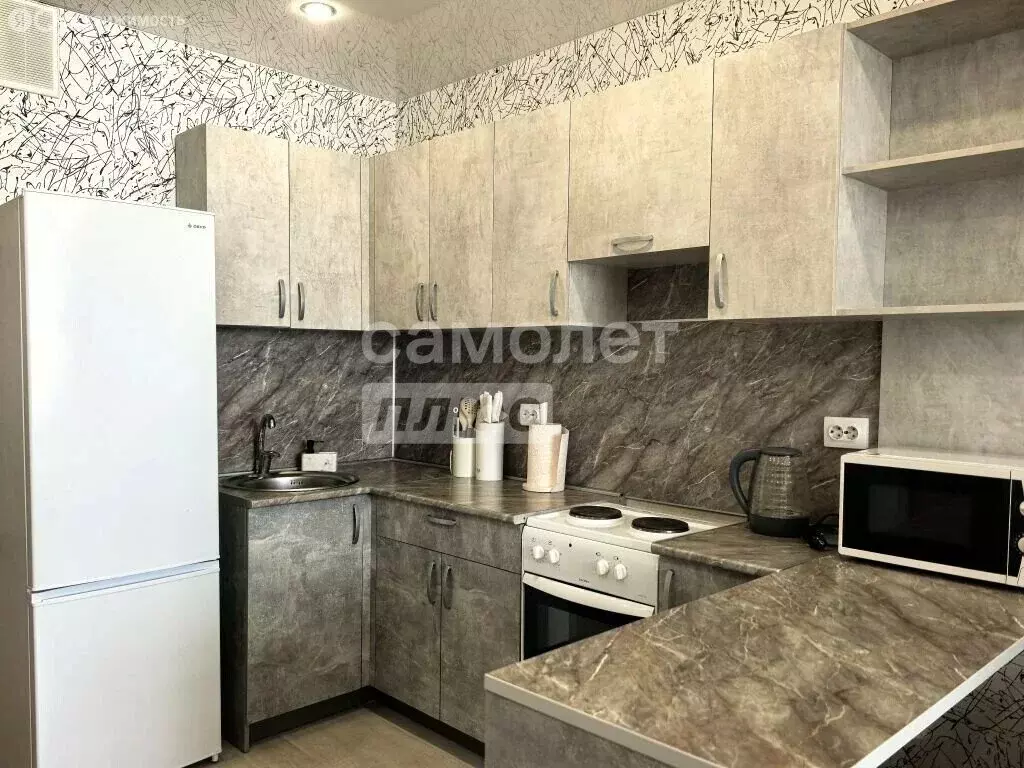 Квартира-студия: Киров, улица Анжелия Михеева, 16 (28.5 м) - Фото 2