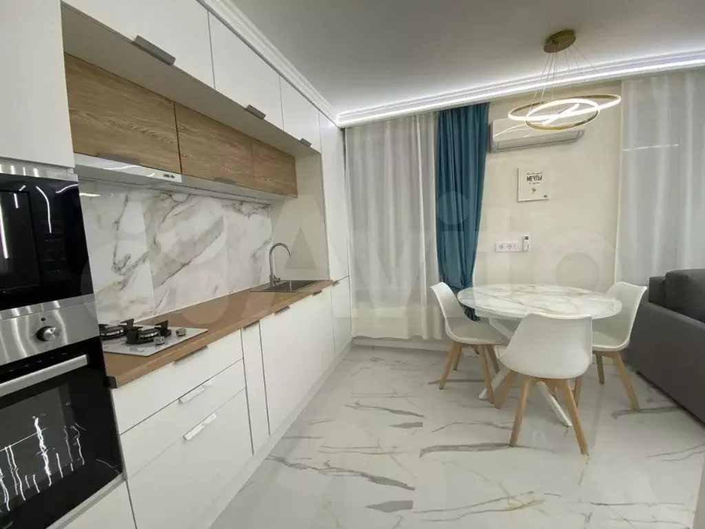 2-к. квартира, 40 м, 1/9 эт. - Фото 0