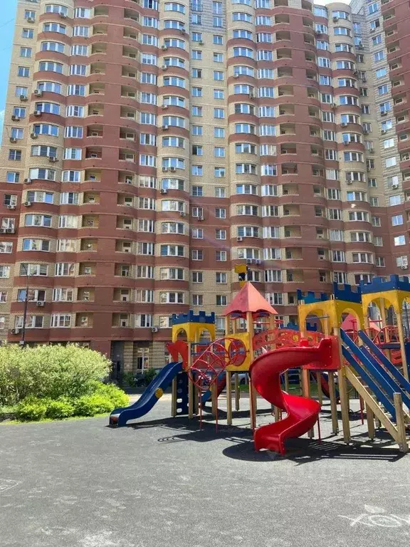 2-к кв. Московская область, Люберцы Октябрьский просп., 3 (58.0 м) - Фото 0