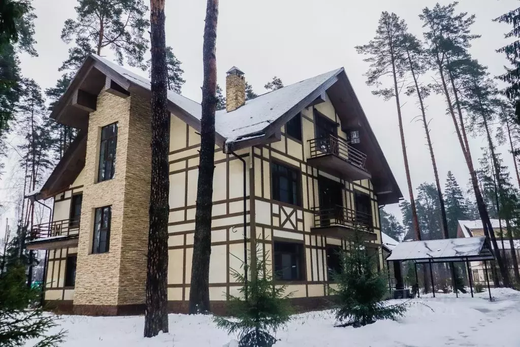 Коттедж в Московская область, Богородский городской округ, д. Новая ... - Фото 1