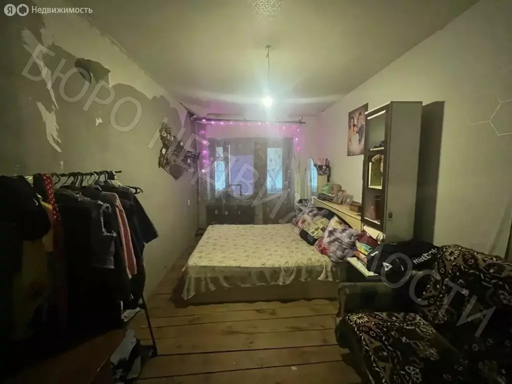 Дом в село Репное, Октябрьская улица, 30 (204.5 м) - Фото 1