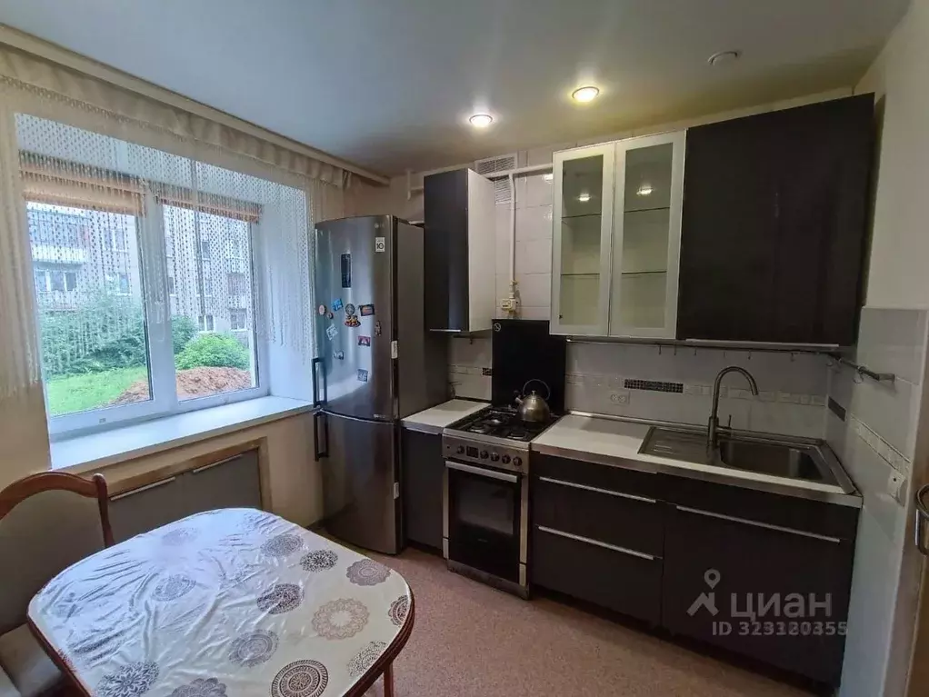 3-к кв. Омская область, Омск Городок Нефтяников мкр, ул. 50 лет ... - Фото 2