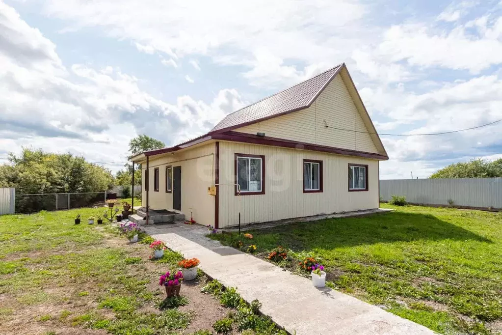 Дом в Тюменская область, Исетский муниципальный округ, с. Шорохово ... - Фото 1