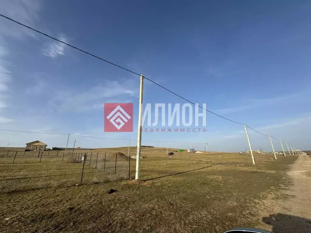 Участок в Севастополь с. Полюшко, ул. Юрия Линкина (4.0 сот.) - Фото 1