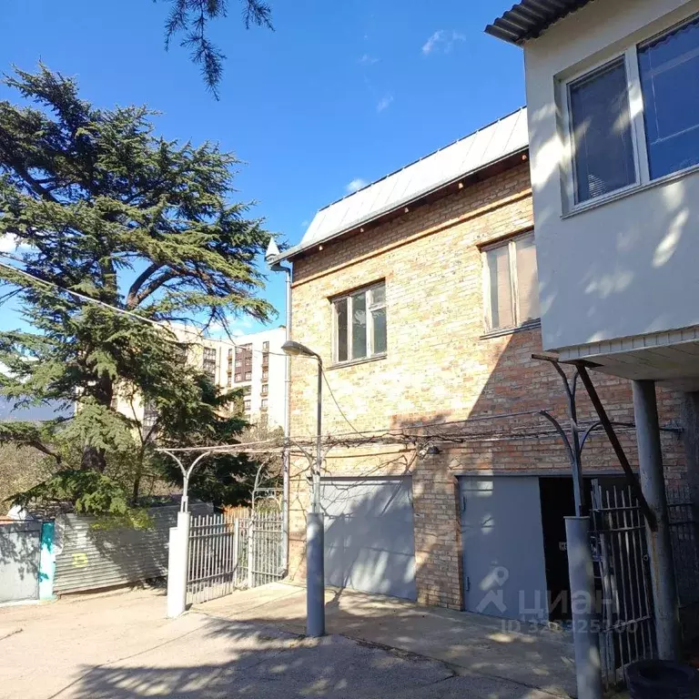 Таунхаус в Крым, Ялта ул. Красноармейская, 42 (141 м) - Фото 1