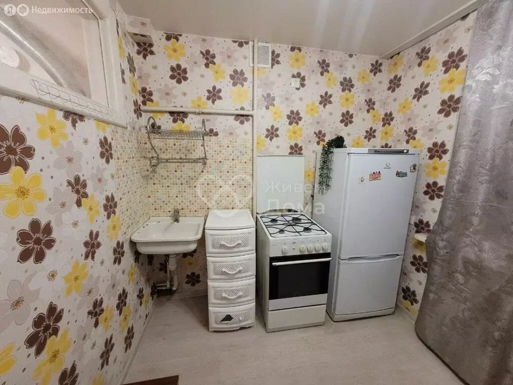 1-комнатная квартира: Волгоград, улица Кирова, 106 (33 м) - Фото 2