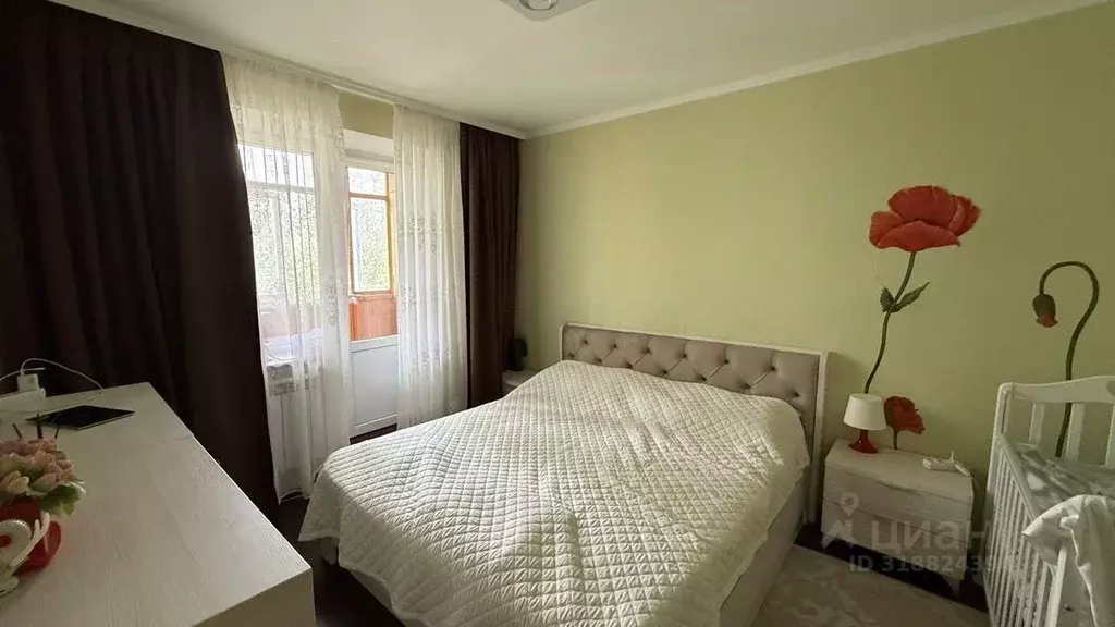 3-к кв. Белгородская область, Белгород ул. Буденного, 8 (70.9 м) - Фото 1