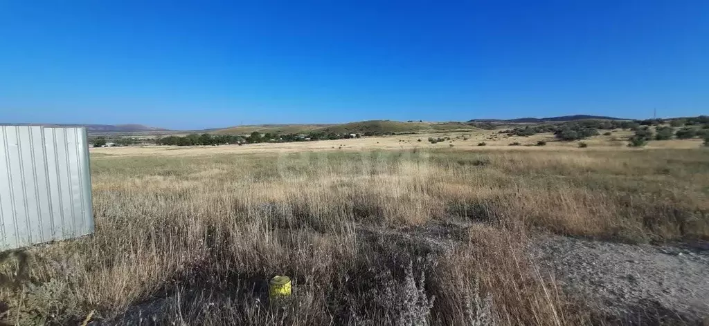 Участок в Крым, Кировский район, Первомайское с/пос, с. Ключевое ул. ... - Фото 0