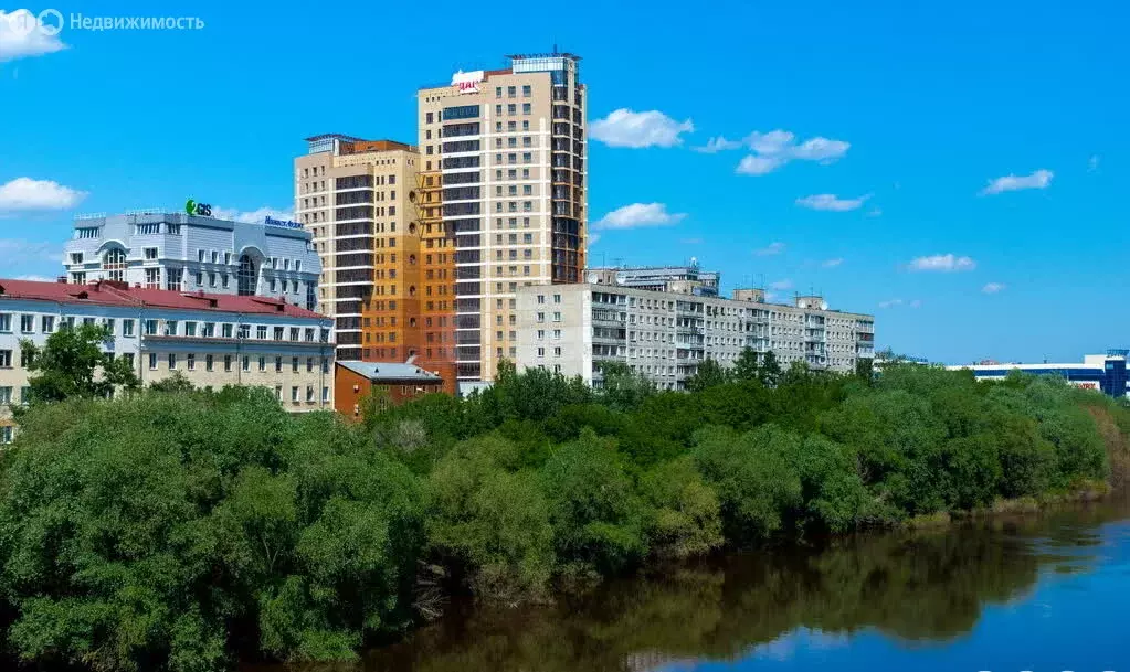 2-комнатная квартира: Омск, Сенная улица, 30 (70 м) - Фото 0