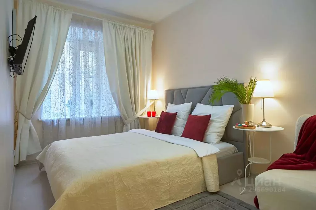 1-к кв. Санкт-Петербург ул. Рубинштейна, 5 (30.0 м) - Фото 0