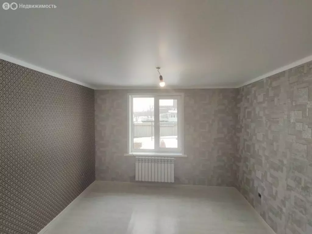 Дом в Курская область, рабочий посёлок Конышёвка, Мирная улица, 11 ... - Фото 2