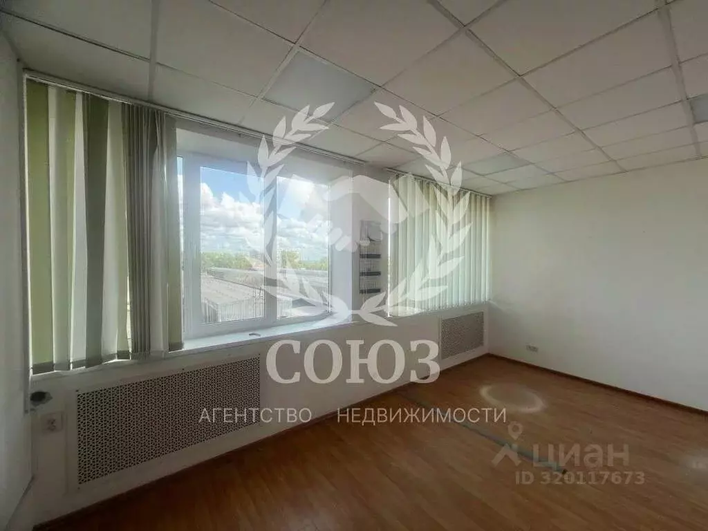 Офис в Калужская область, Калуга Складская ул., 6с14 (425 м) - Фото 1