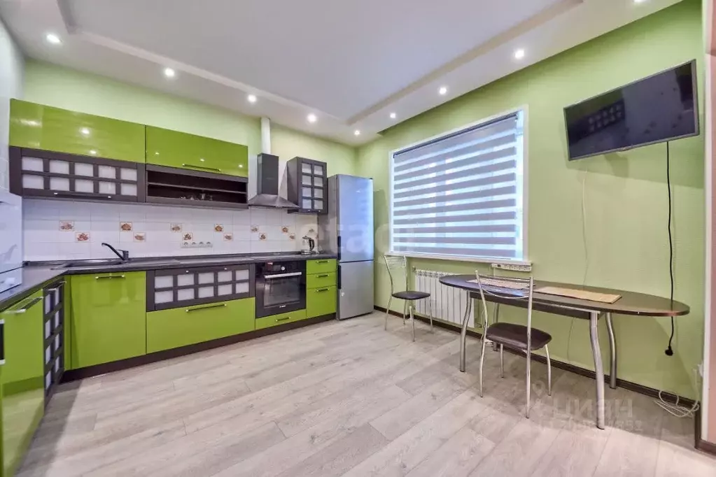 2-к кв. Хабаровский край, Хабаровск ул. Истомина, 14Б (68.0 м) - Фото 0