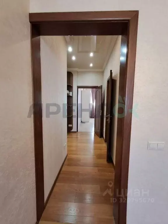 2-к кв. Татарстан, Казань ул. Адоратского, 1а (70.0 м) - Фото 2