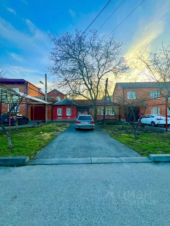 Дом в Северная Осетия, Владикавказ ул. Тогоева, 15 (25 м) - Фото 1