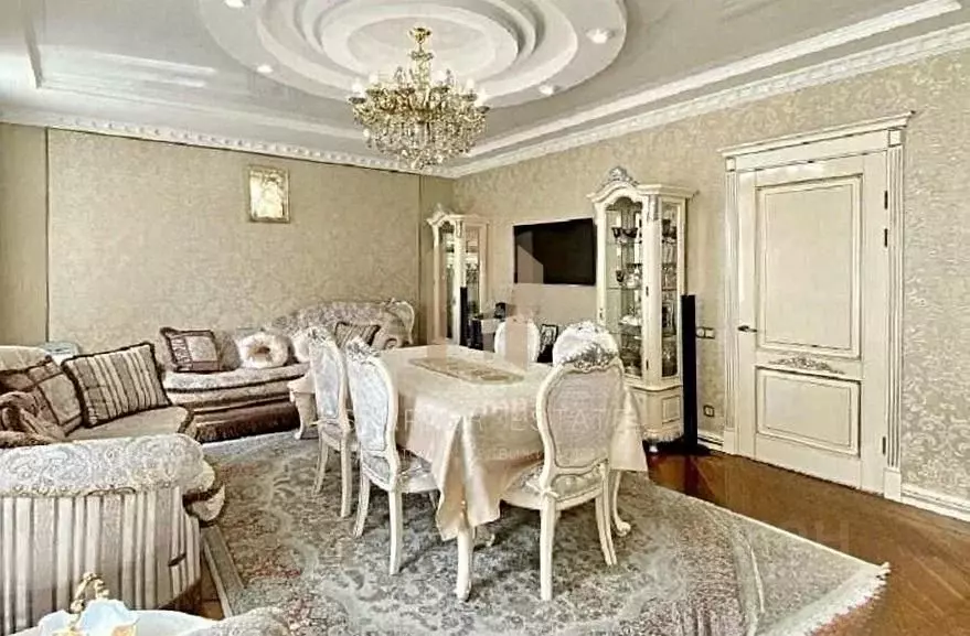 3-к кв. Москва Мосфильмовская ул., 88к2с6 (120.0 м) - Фото 0