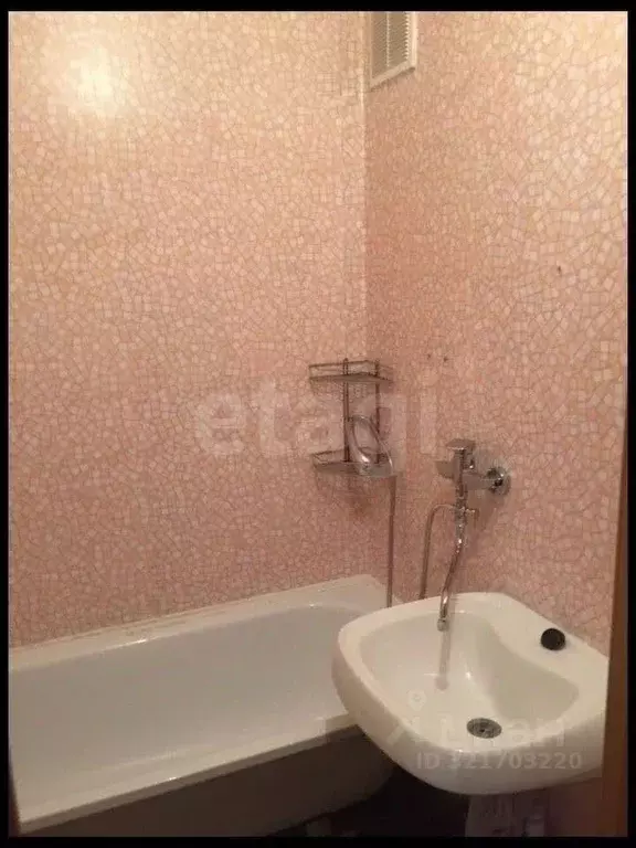 2-к кв. Белгородская область, Белгород ул. Есенина, 50в (58.2 м) - Фото 0