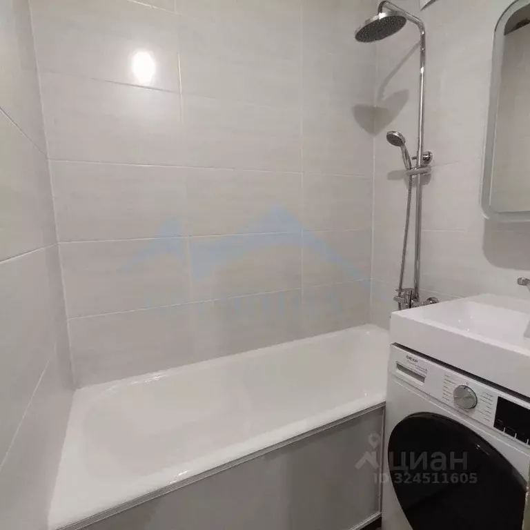 2-к кв. Красноярский край, Норильск Комсомольская ул., 4 (67.2 м) - Фото 1