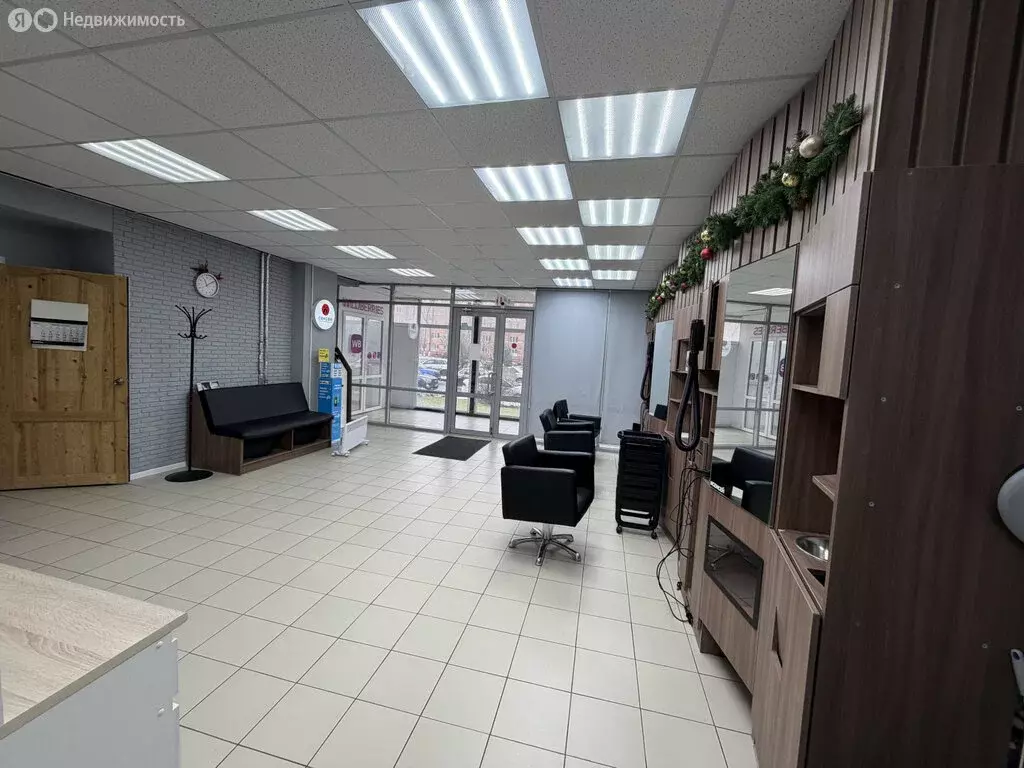 Торговая площадь (360 м) - Фото 2