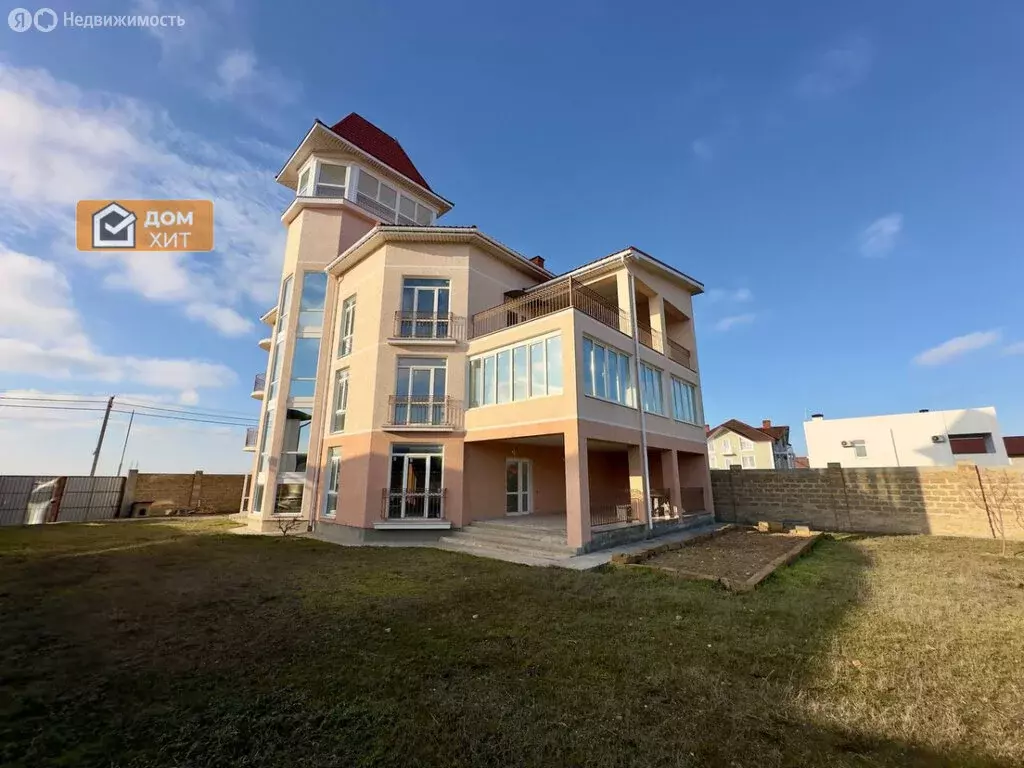 Дом в Заозёрное, улица Аллея Дружбы, 126 (299.2 м) - Фото 2