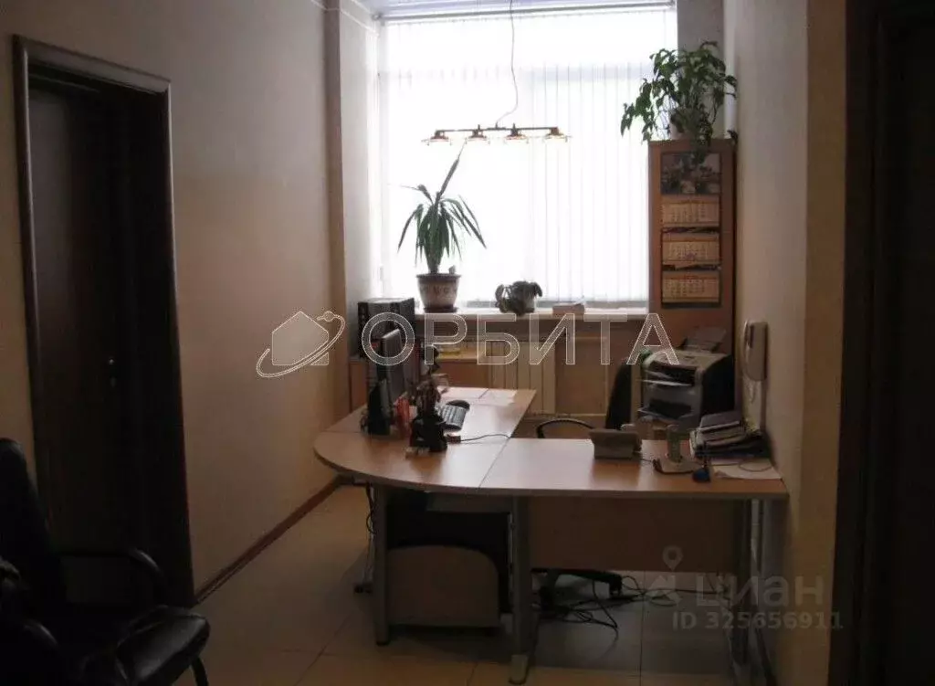 Помещение свободного назначения в Тюменская область, Тюмень Фабричная ... - Фото 1