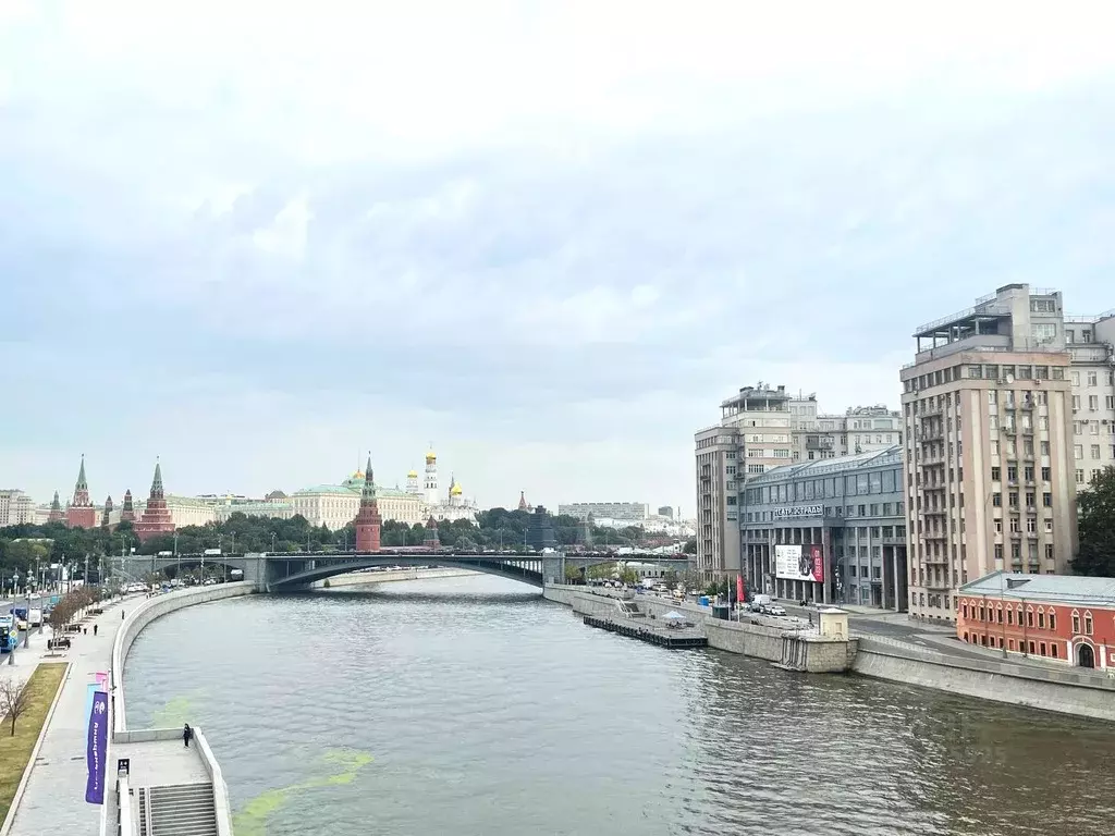 4-к кв. Москва ул. Серафимовича, 2 (101.2 м) - Фото 0