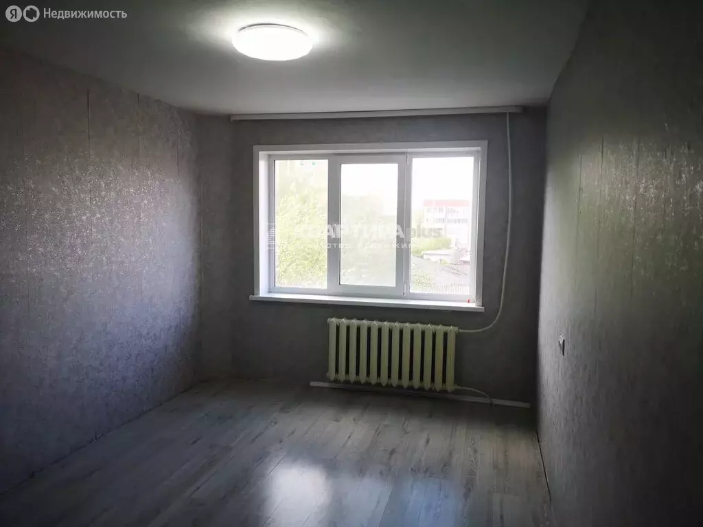 2-комнатная квартира: Невьянск, улица Малышева, 18 (53 м) - Фото 1