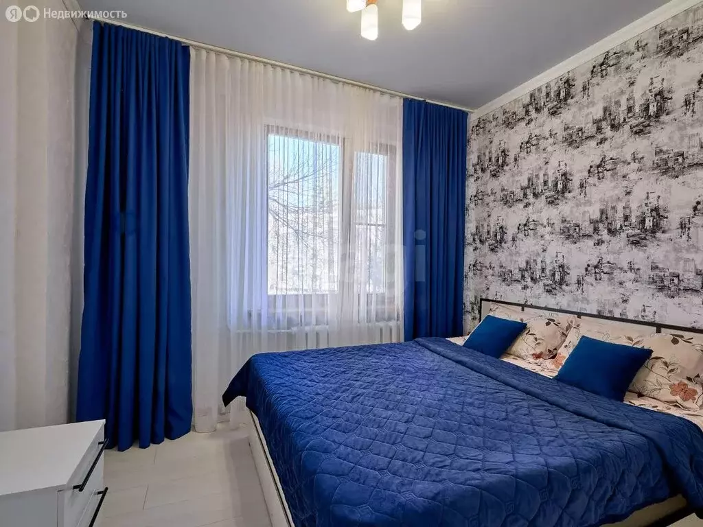 3-комнатная квартира: Кисловодск, улица Андрея Губина, 17 (48 м) - Фото 1