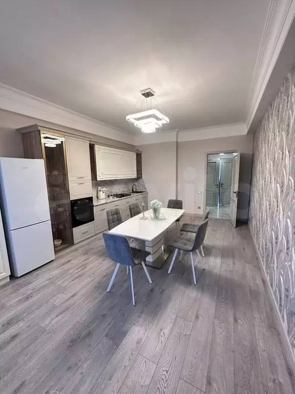 3-к. квартира, 150 м, 10/11 эт. - Фото 0