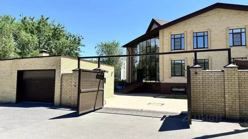 Таунхаус в Волгоградская область, Волжский Пионерская ул., 4В/3 (384 ... - Фото 2