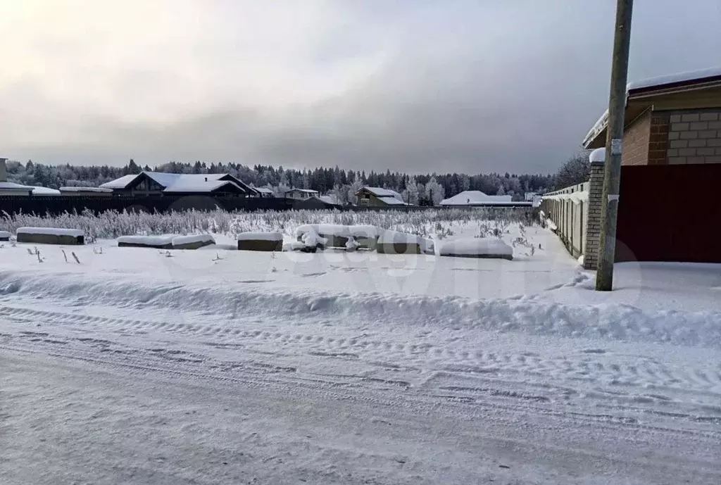 Участок в Ленинградская область, Гатчинский муниципальный округ, д. ... - Фото 1