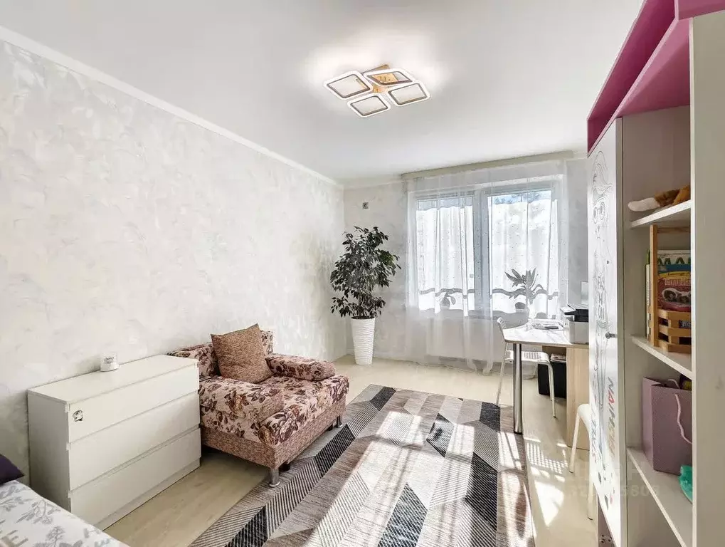 2-к кв. Тюменская область, Тюмень ул. Газовиков, 34 (80.9 м) - Фото 1